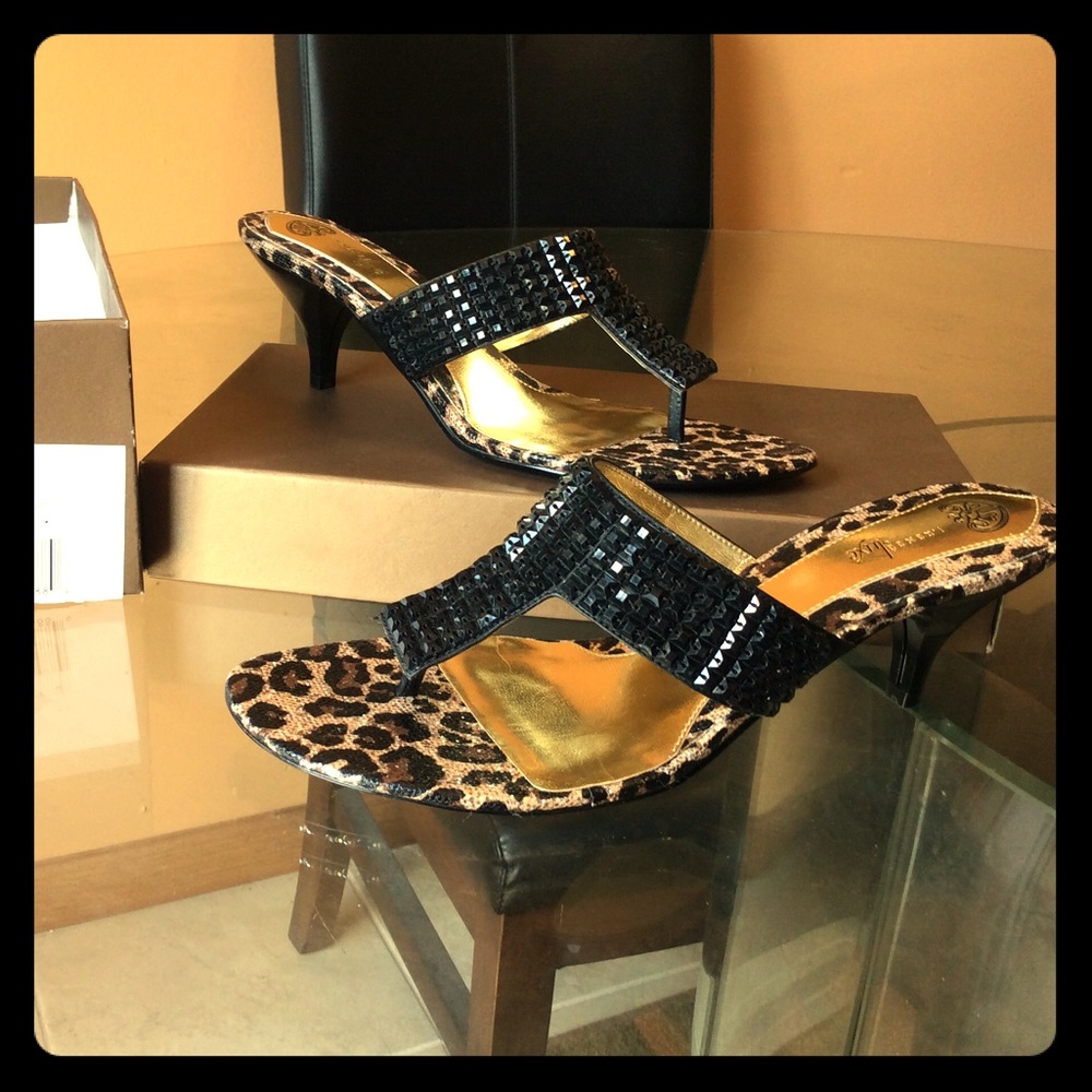 NEW, NEVER WORN: Glitzy Thong Sandal